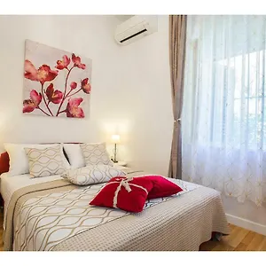 Ivan Apartment Split